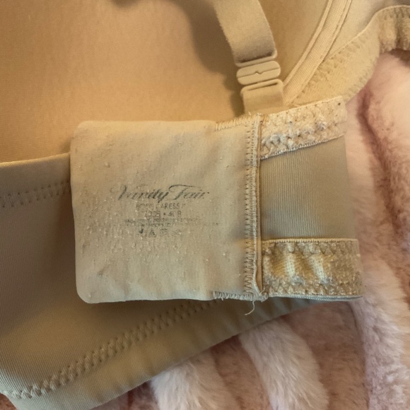 Vanity Fair wirefree bra 40B - Picture 3 of 3